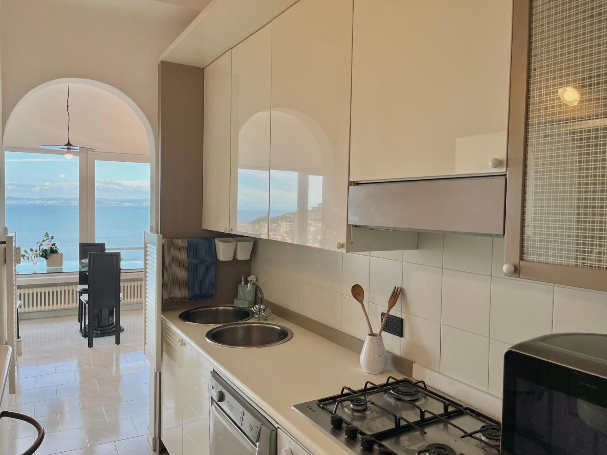 Porto Santo Stefano Vista Mare + Parcheggio Gratuito Lägenhet Exteriör bild