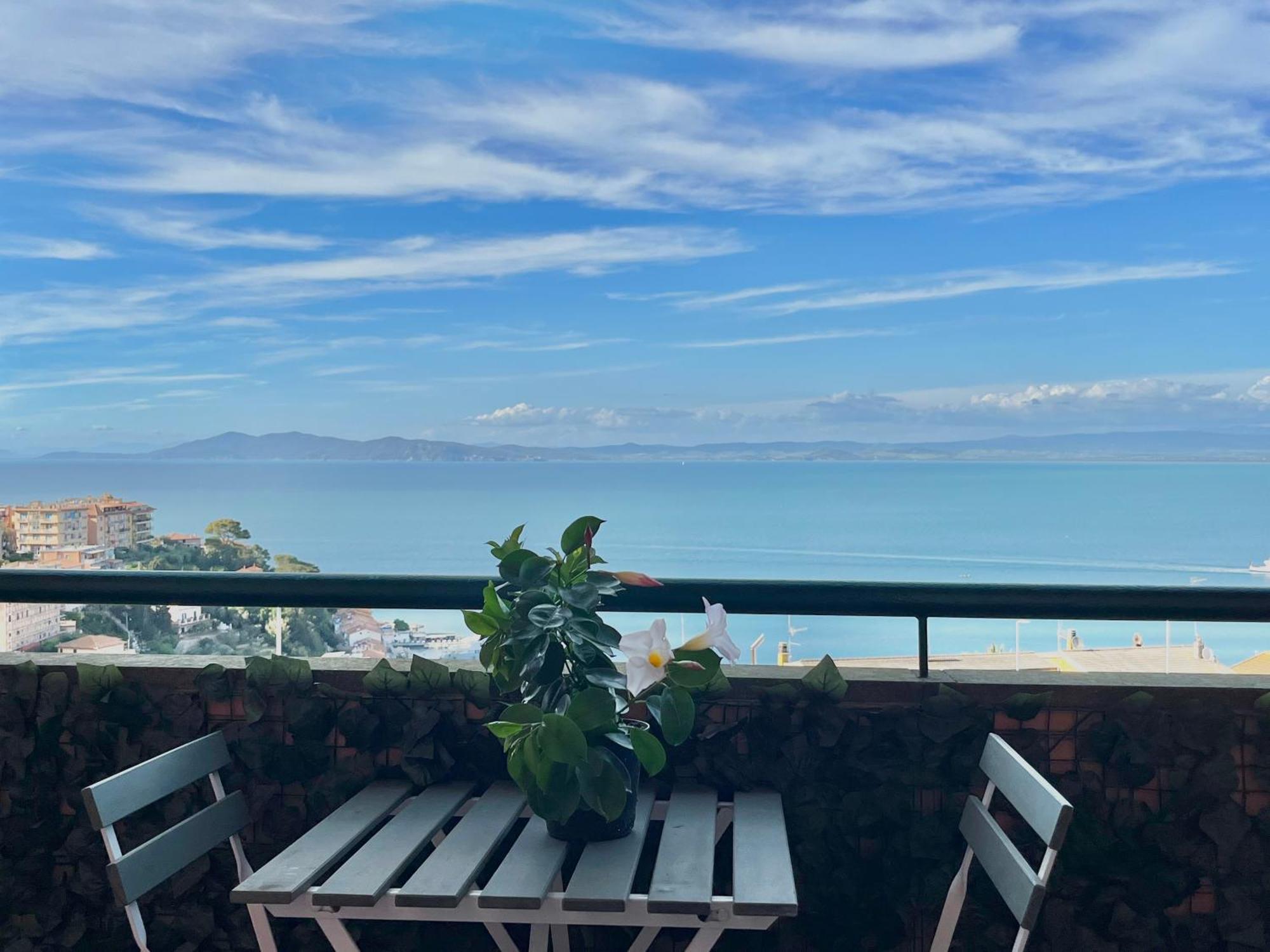 Porto Santo Stefano Vista Mare + Parcheggio Gratuito Lägenhet Exteriör bild